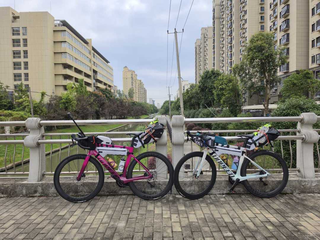 国庆第一次骑长途:日均多少公里不翻车、装备带什么不带什么,翻车帖都替你翻完了