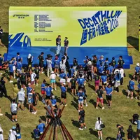 近200名业余玩家在千岛湖被12项“拷问”了两天：迪卡侬十项全能报名通道、12选10积分账、软沙推车的坑一次说清