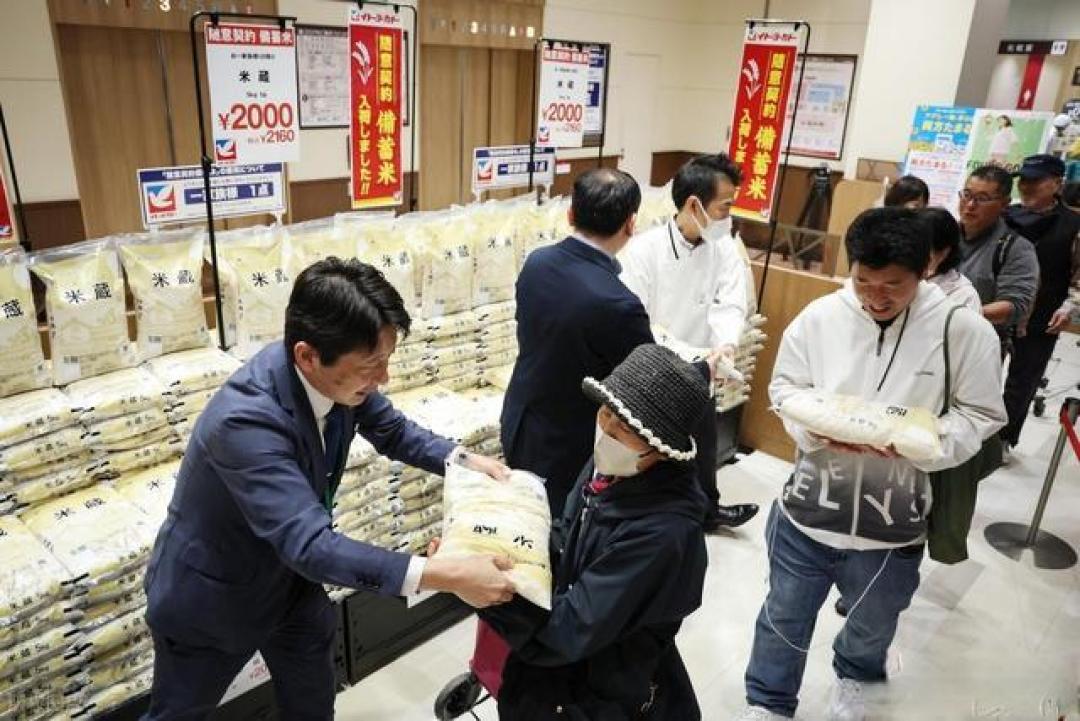 从暴涨翻倍到降价甩卖:日本大米价格为何坐上过山车