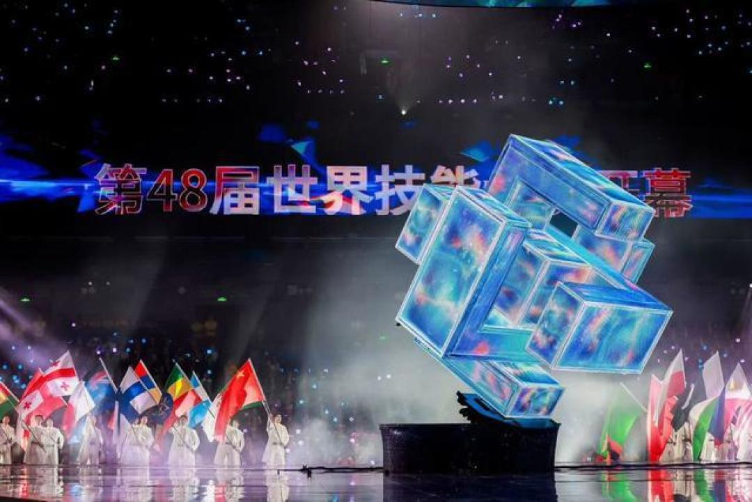 人机共舞真假难辨：当算法复刻舞姿，人类情感依然不可替代