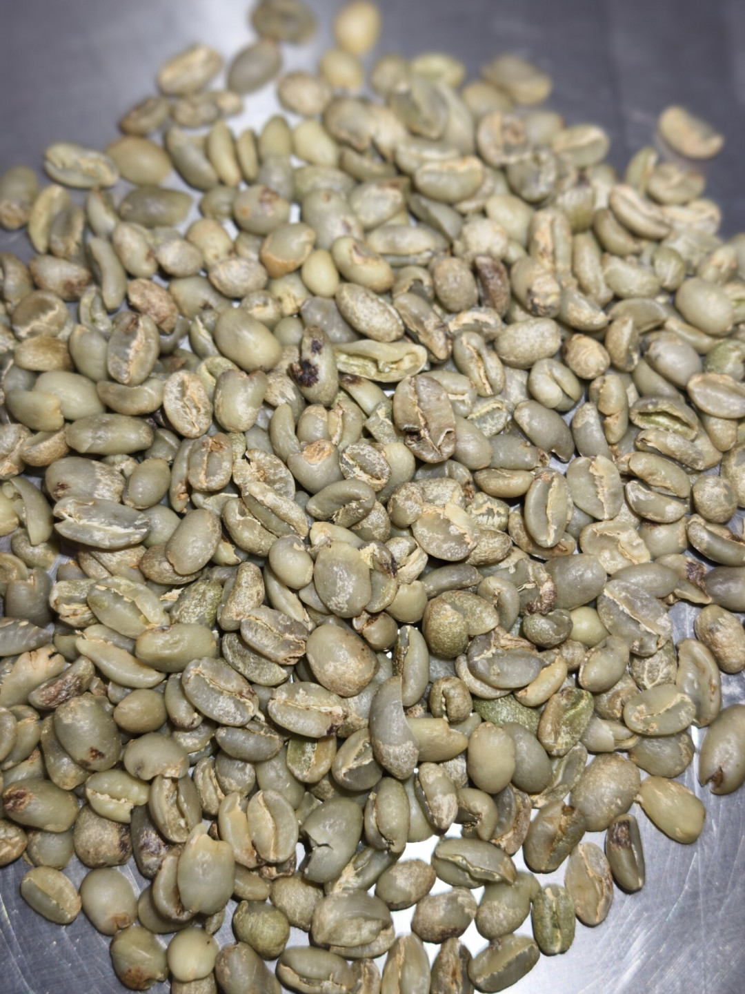 生豆130一公斤,烘完只剩八两半:咖啡豆涨价后翻完全网自烘帖,这笔账多数人一开始就算错