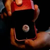 全网《色，戒》的"李安说"，都是一场无字幕访谈的转译：我把英文原话和三个译本摆在一起了