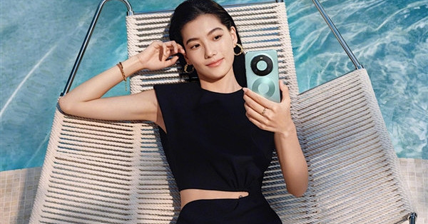 华为Mate 90 Pro Max典藏版配置揭晓：麒麟9050 Pro+16GB！原生可接镜头
