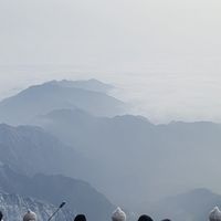 这周郭破虏的"出生只为殉国"账吵爆了：五条罪状逐条对完原著，最火的偏偏不是金庸写的
