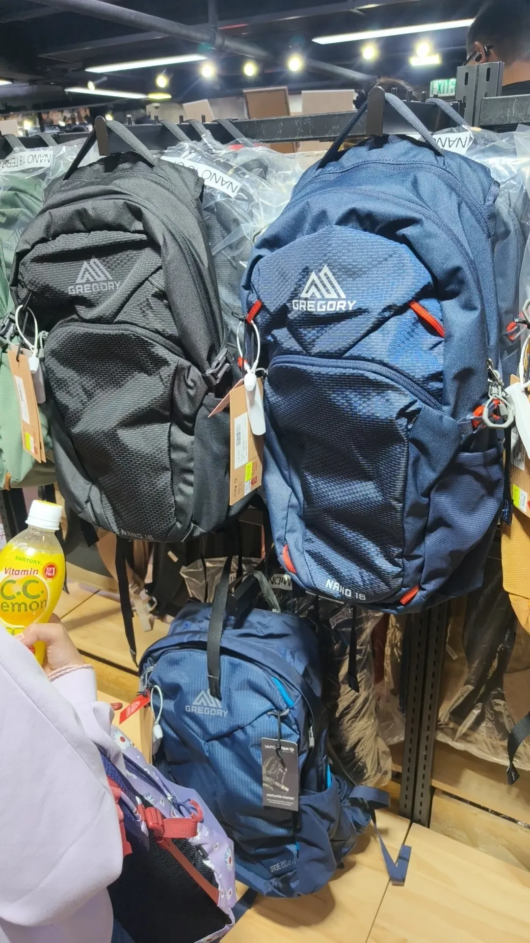 腰封不减压、电脑仓不如水袋夹层:3帖186条评论把格里高利小包通勤的NANO/ARRIO分支一次说清