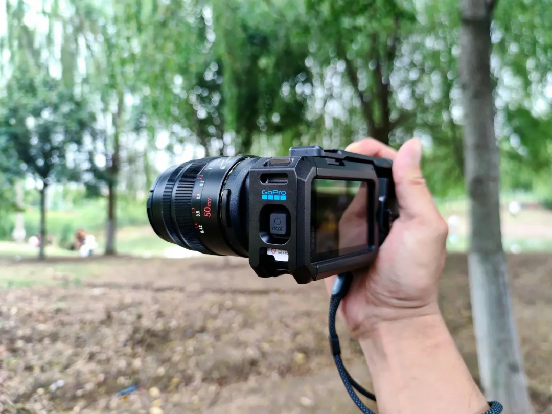 GoPro刚官宣加入M4/3阵营,先别急着翻镜头抽屉:卡口没触点,电子头用不了——翻完全网改镜帖,这台5498的ILS到底配什么镜头