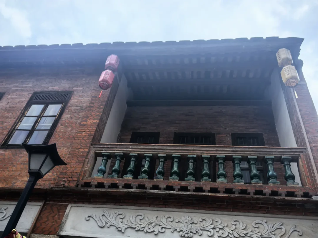8块钱的