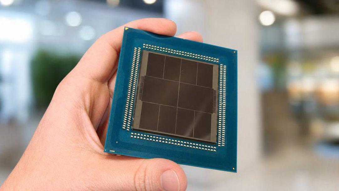 CPU是装机单上最后没涨的大件:Intel报价10月5日传涨10%,散片却在跌,这笔账我拆成四档