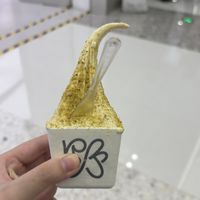 官方说任意消费就能换，门店说买4个才够数：我对完十几篇野人先生“58暗号”周边帖的6种执行版本，出门前先把这3件事问清