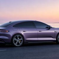 57.18万只给99台、32.58万给到2.68秒、二手GTI只要11万8：瓦罐视频冲过200万播放这天，我把燃油性能车的情怀、工具、出路三本账逐本摊开核了一遍