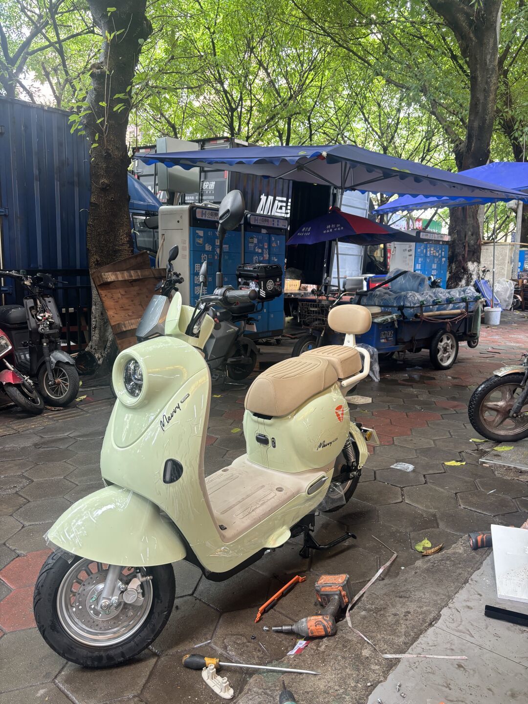 换购1399、直购1999、提车15天降600:翻完29条双节促销帖、两篇一财调查和几十条背刺评论,国庆买雅迪这笔账我算清了