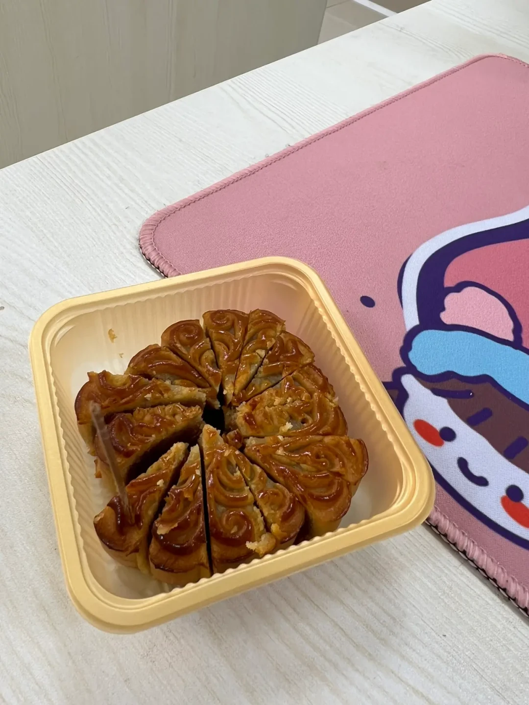 华为月饼腹泻上热搜,网友闪回五年前知乎“喷射战士”:你手里的低糖月饼,配料表先看这三行