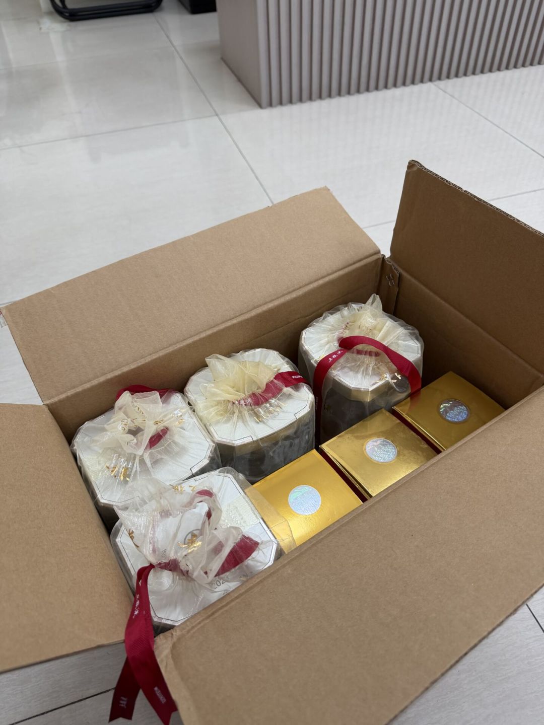 中秋剩下的礼品酒堆在家？出手前先对这张回收折扣表：普五一瓶被砍120，新飞天只砍65