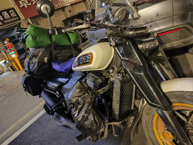 赛科龙摩托车整车