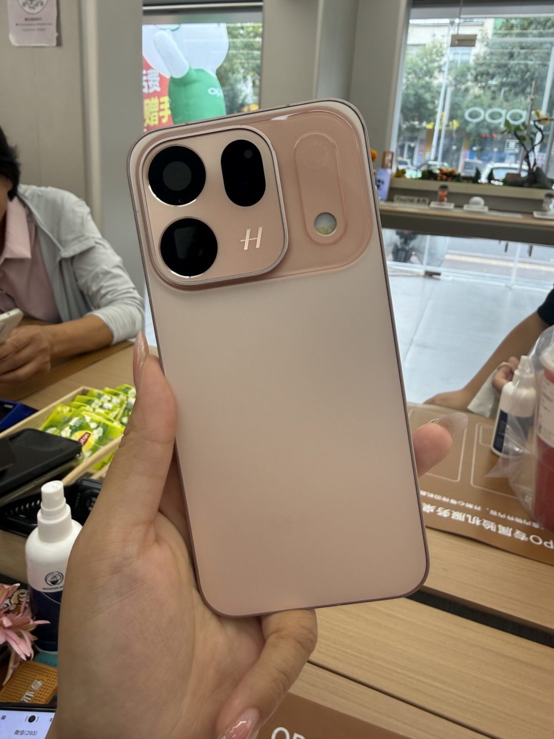 一年涨340%:Find X10的16G卖爆了,蹲内存降价的等等党先看清