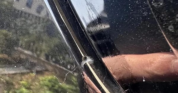 车身莫名其妙出现小圆洞！多地街头近期频现 不少车主已中招