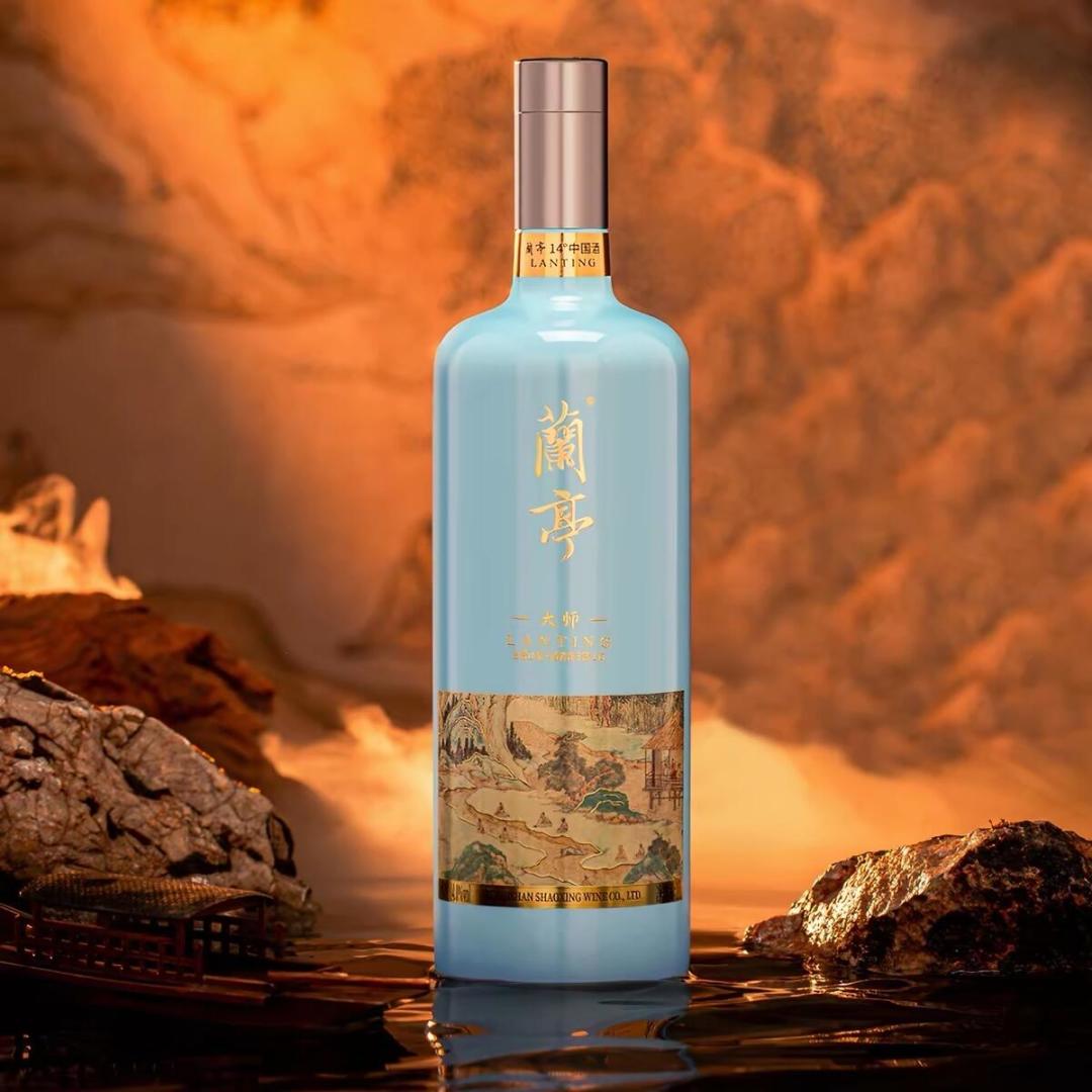 卖白酒的大商开始集中卖黄酒了:双节饭桌要换酒前,先用白酒那三把尺子量一量