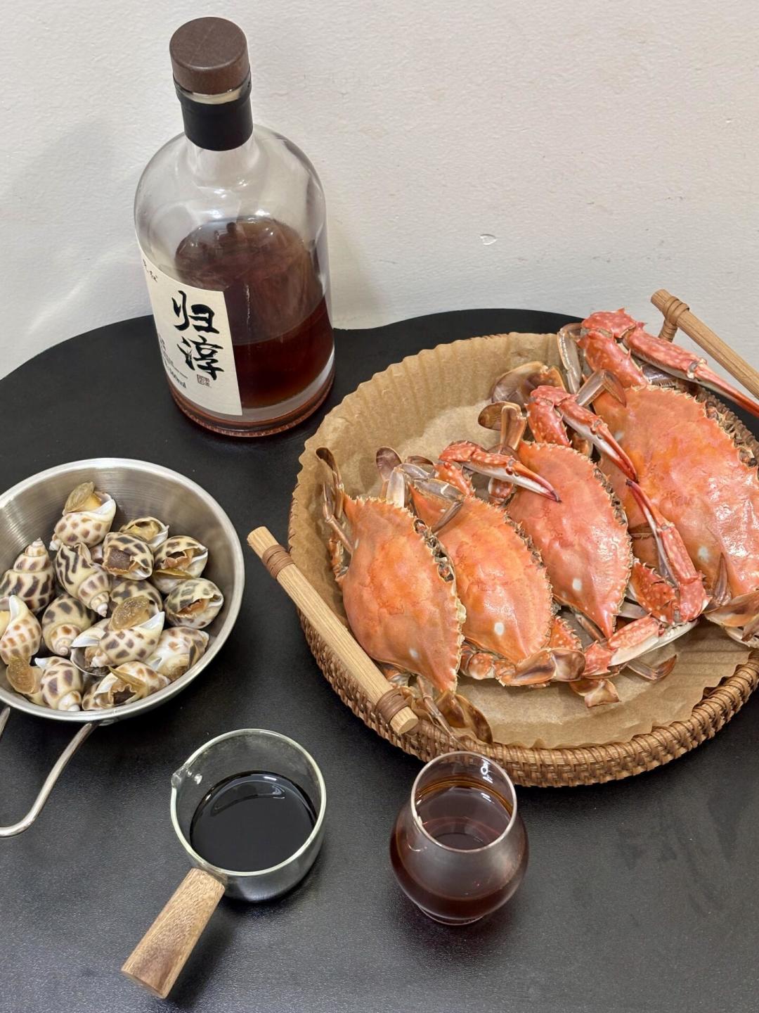 卖白酒的大商开始集中卖黄酒了:双节饭桌要换酒前,先用白酒那三把尺子量一量