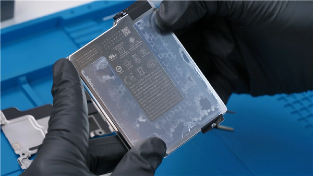 苹果带火钢壳电池 国产品牌迅速跟进:容量冲击10000mAh