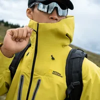 冲锋衣排行榜的第一名，永远是同一个陌生牌子：拆完知乎10天17篇软文，连稿件标题都发漏了