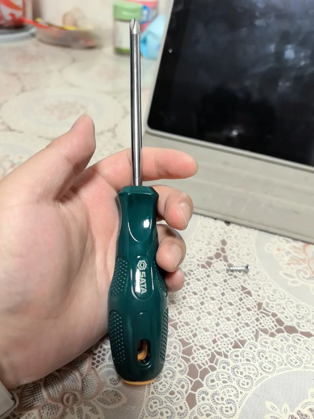 有人夸好用有人骂垃圾,他们说的根本不是同一个世达:师傅下单前的品类梯队清单