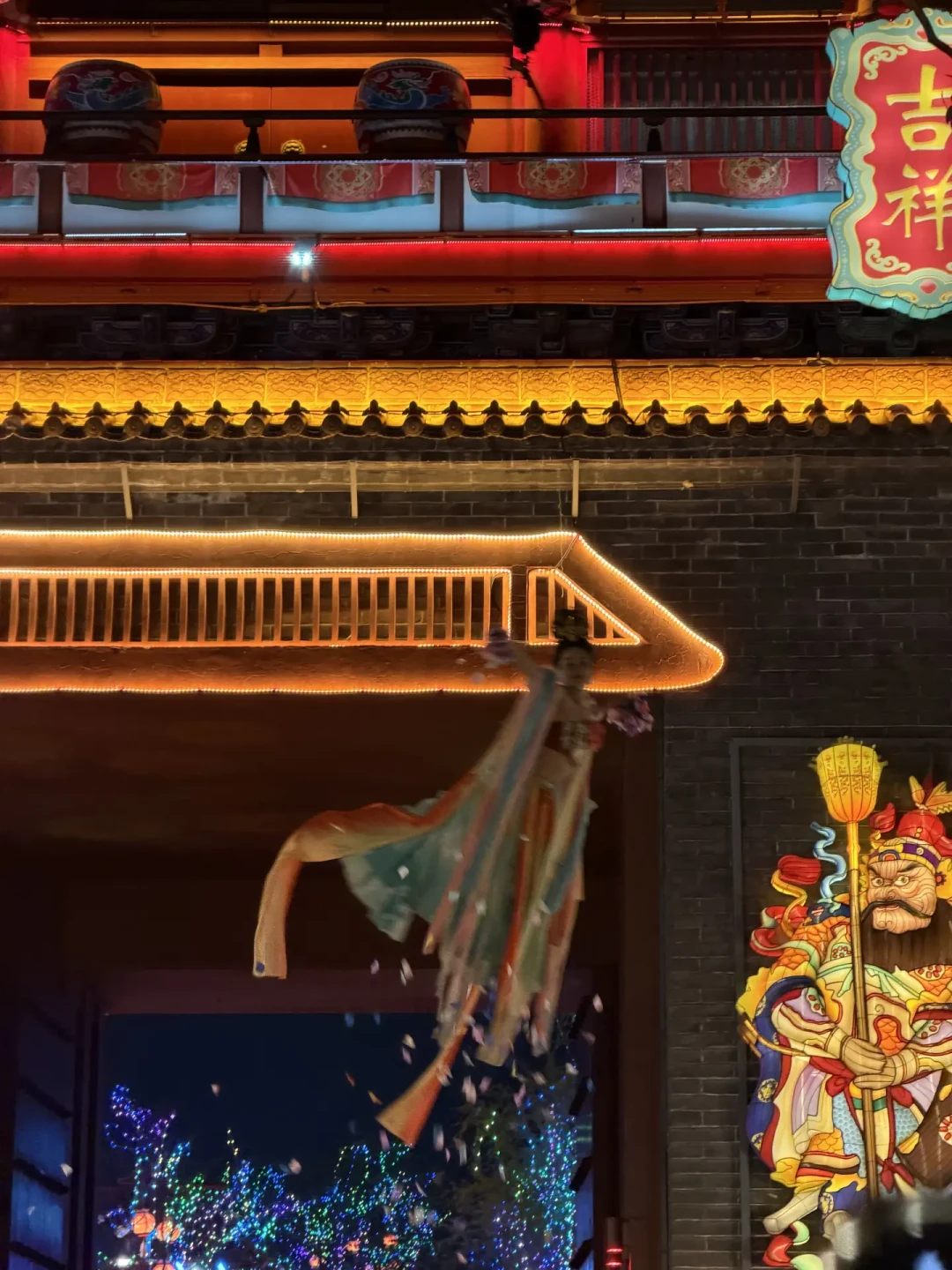中秋国庆去开封只能二选一:清明上河园还是万岁山?我把两边的账单和吐槽都对完了