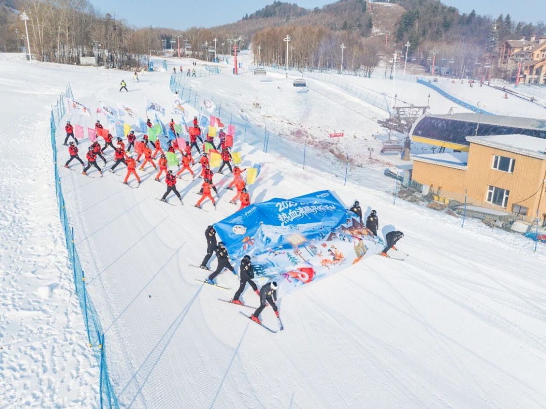今冬追雪，9月底就要拍板：用上一季的65天日历，倒推今年的预订顺序