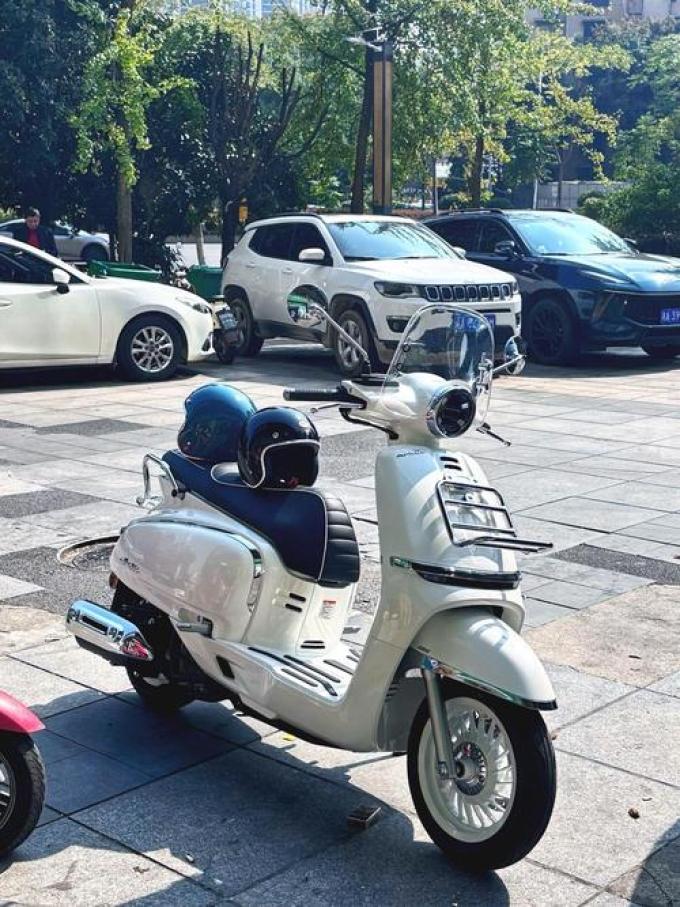 春风动力摩托车整车