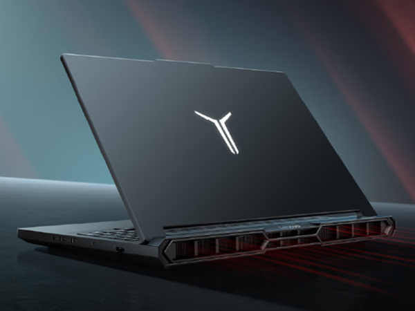 评论有奖丨#编辑部上新#拯救者R9000P 2026：AMD 锐龙 9 8945HX 处理器+240Hz高刷屏，这台游戏本把“全能”做扎实了