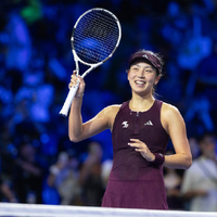 王欣瑜0-3落后逆转晋级八强 排名升至第37位中国金花新加坡站独占鳌头