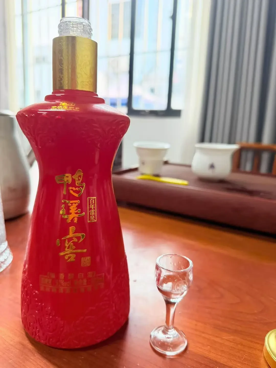 鸭溪窖土地2212万起拍、负债3.17亿:破产半年,押注“绝版”前先听听拍卖锤的声音