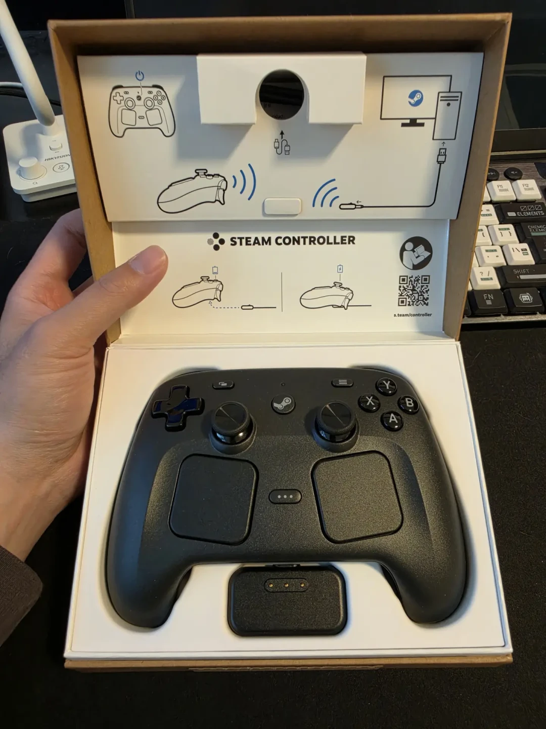 Steam手柄从2000跌到800不是崩盘:翻完54万播放视频的热评和一周长测,折腾党真香、手感党劝退