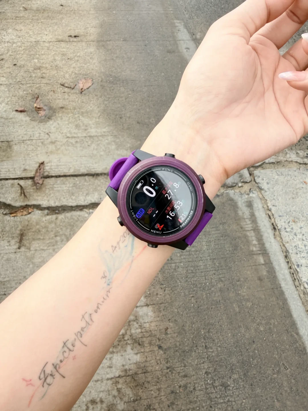 刚发售的Apple Watch Ultra 4能真潜水?翻完小米官司和华为避雷帖,2026年潜水表从千元到万元我替你理清楚了