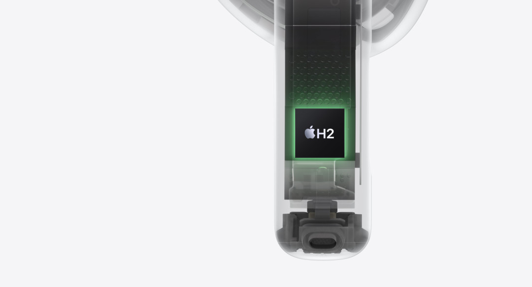 AirPods 5首发一周音响圈内战:一边喊“降噪的神”,一边骂“蒙了层毛巾”抢退货,实测锤出中频塌陷,退之前先试三步EQ自救