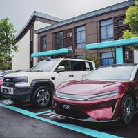 比亚迪第2000座闪充高速站落地