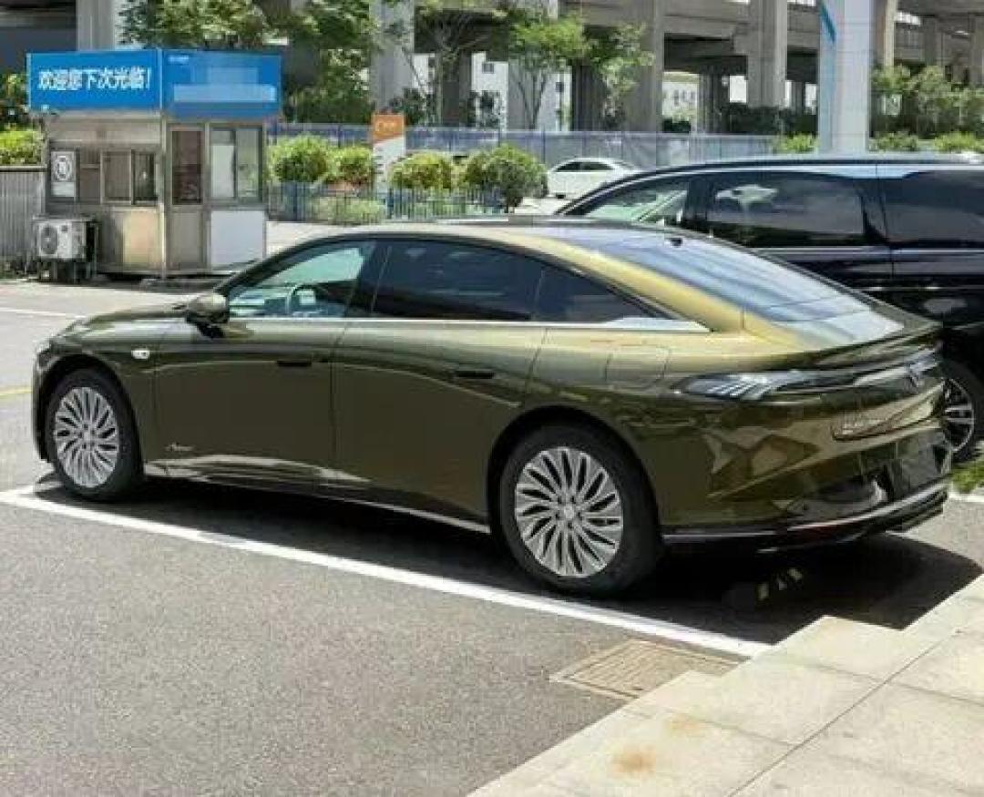 E7 报14.79万、L7 报14.99万、君越裸车13.4万、昂科威Plus 落地16.7万起:别克四张牌被压进同一价位段,下定前先把这三个问题问完