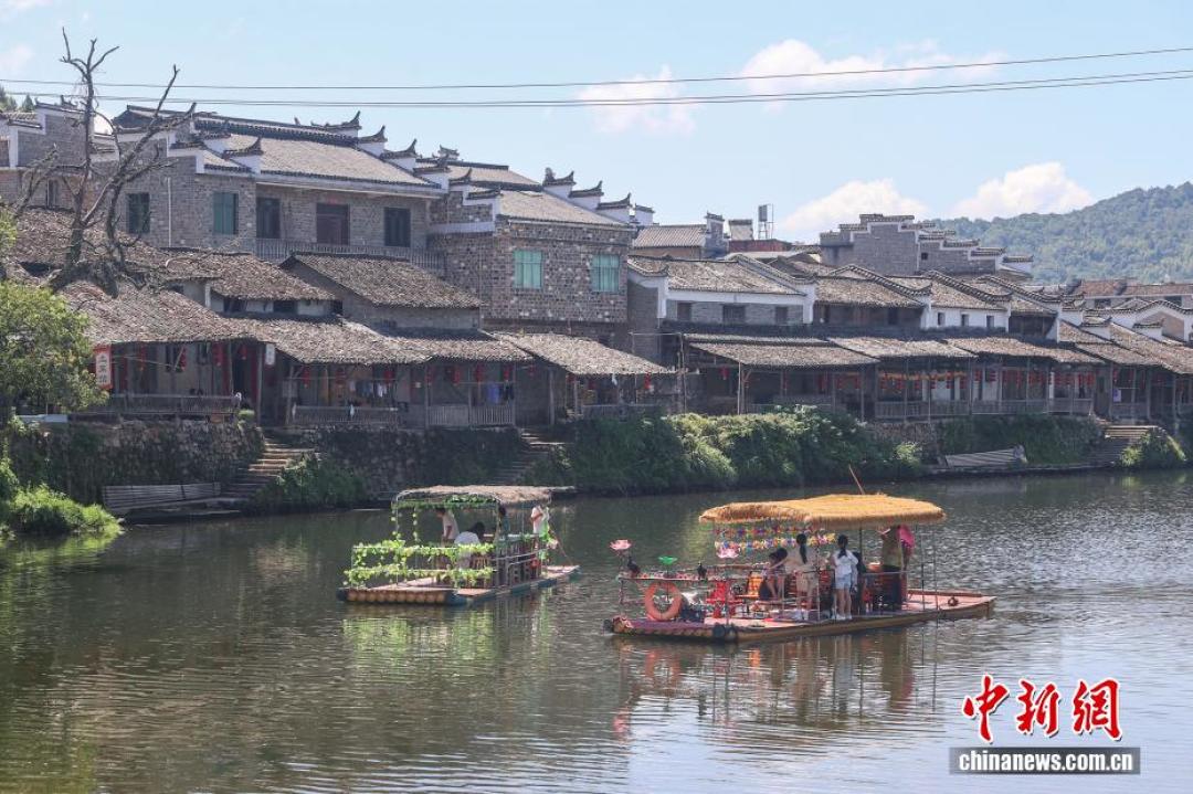 景德镇申遗后首个双节预计755万人次,本地人却劝退:哪天去、怎么约、怎么看,出发前一次算清