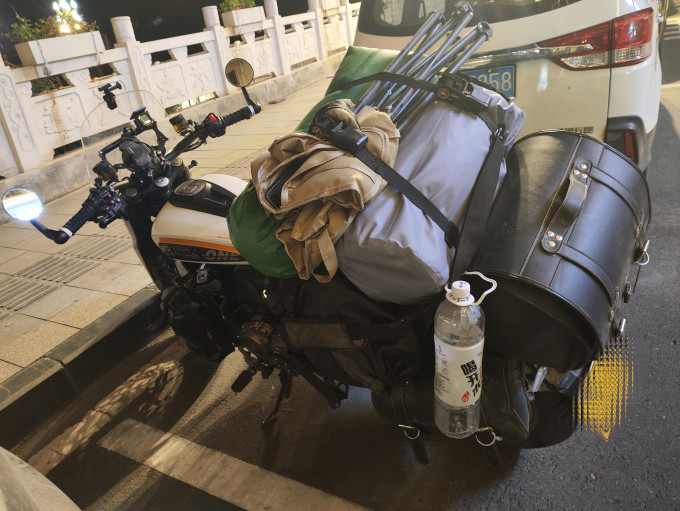 赛科龙摩托车整车