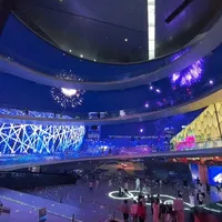 预售开启当晚，刷屏的是叶童"自己剪的刘海"：推介会现场6小时，替你拼成一张速览图