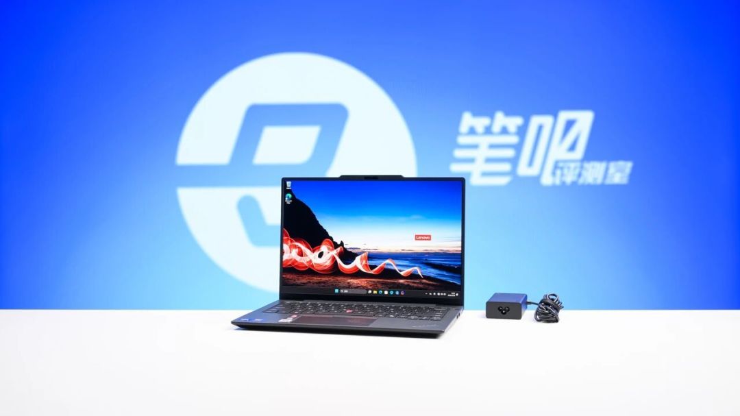 同一个小黑,渠道差价几百到两千:核完国补、退换货、保修起算日的规则,国庆求稳的走自营、求便宜的先记牢验机五步