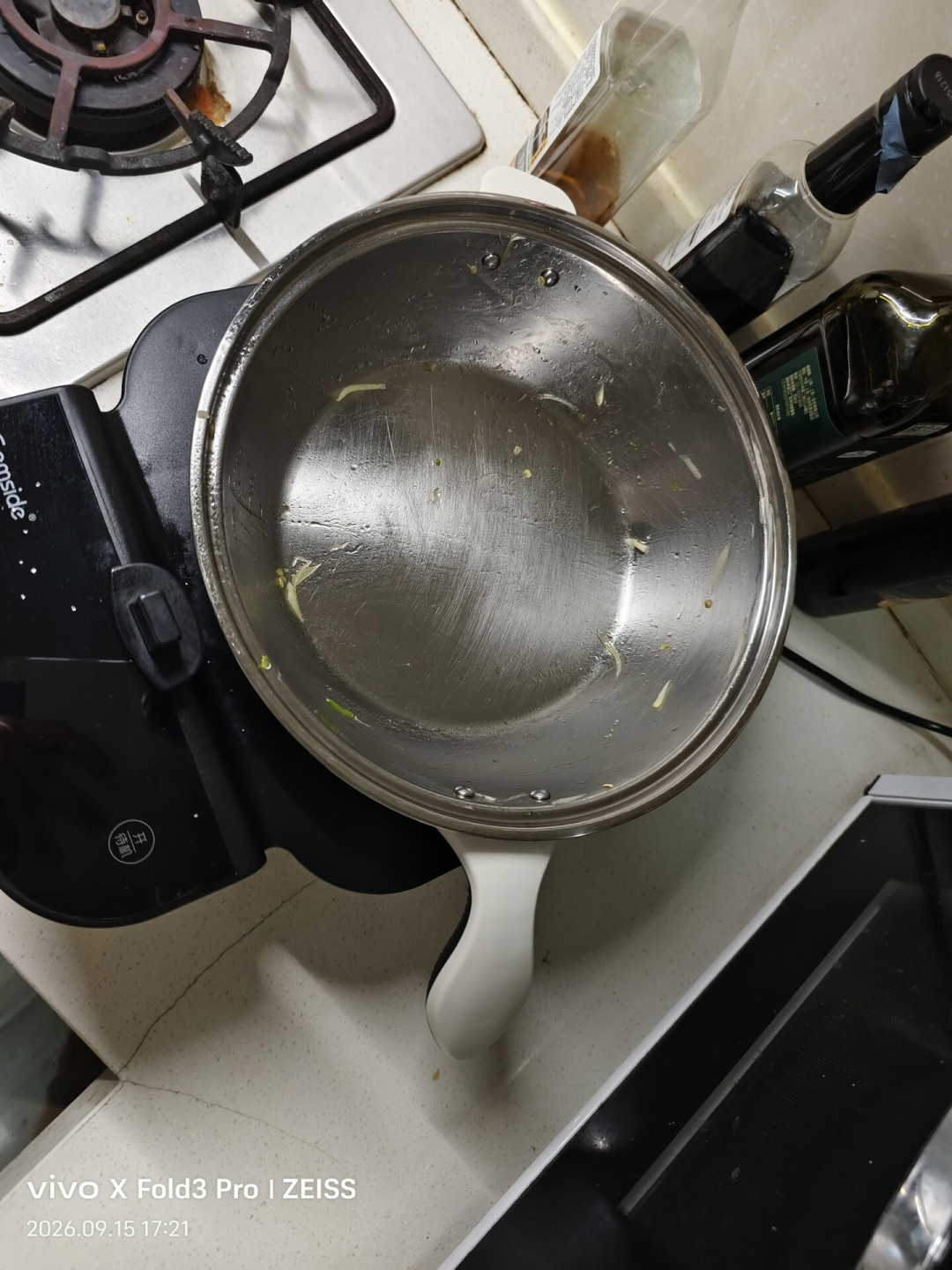 8000块的炒菜机拿了1.6万赞,评论区最高赞却在劝退:对完天天用派和吃灰派的真实账单,买不买就看一件事