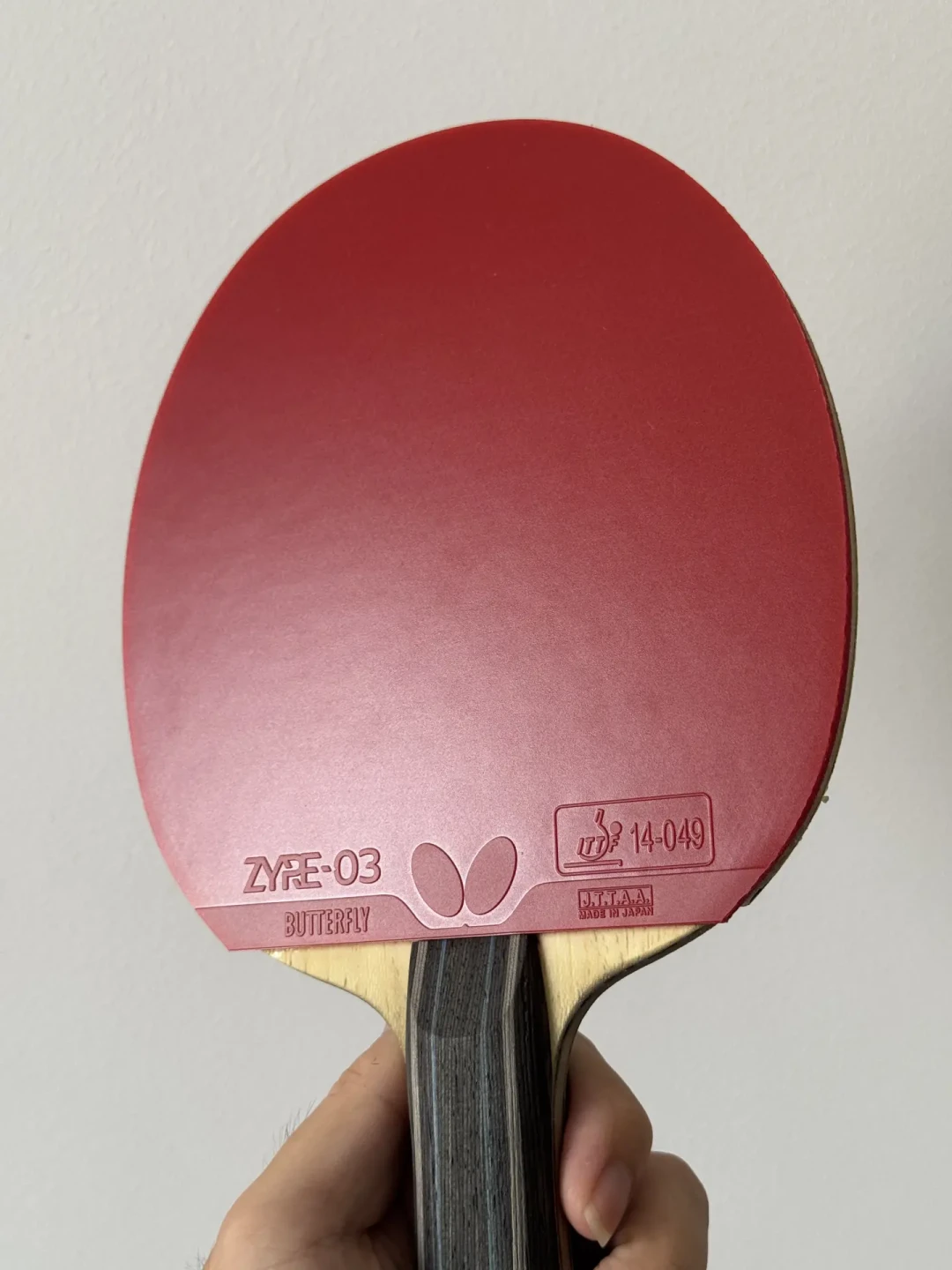 男团输球的当晚,「赢球胶皮」Z03炸了:10个球友只有1个适配,抄冠军作业前先看清3个点