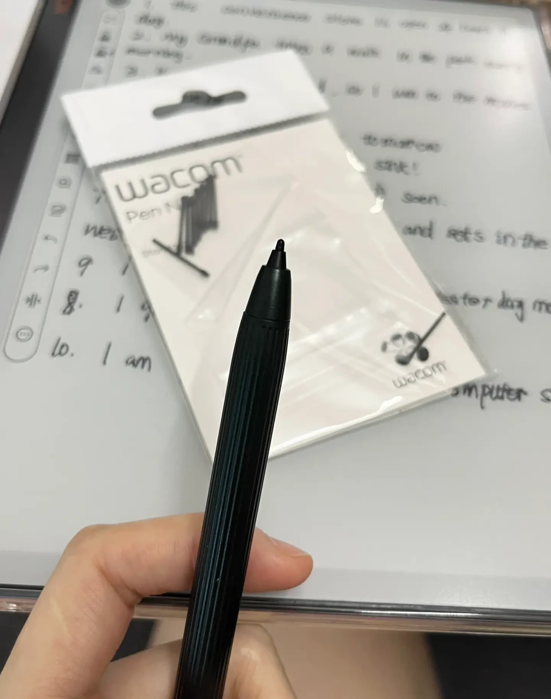 笔芯一个月磨成斜面、膜45天画到打滑:翻完全网笔芯焦虑帖,算清数位板的