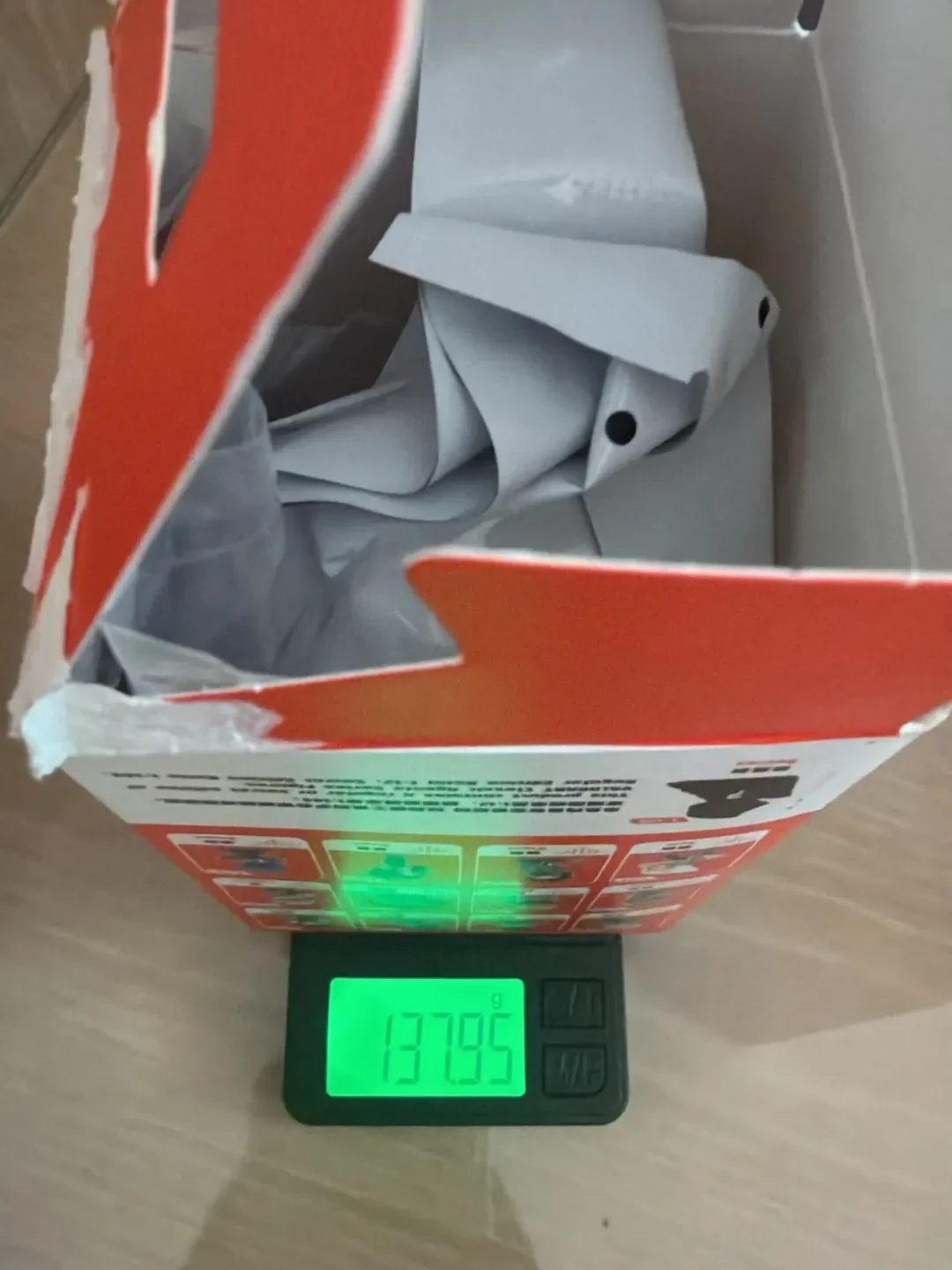 官方价69、端盒二手已跌到300多:泡泡玛特×无畏契约发售48小时,双坑玩家先算完三本账