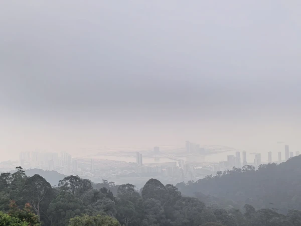 9.25今日槟城升旗山 可以说一样都看不到