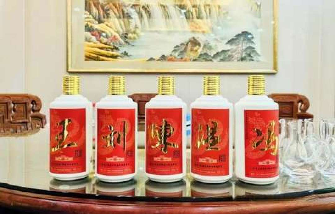 中午喝三两、晚上22点还剩52mg:国庆宴开席前5天,先把这笔“10-12小时”的酒精账算完
