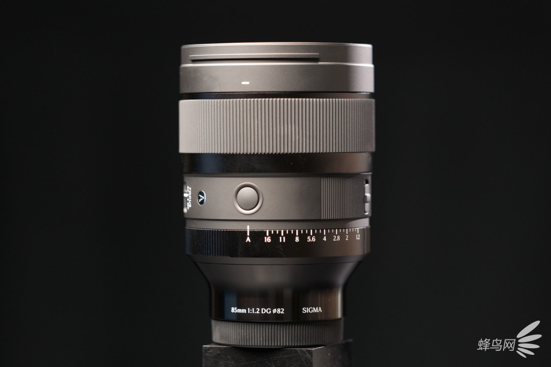 国行9388、比海外便宜约1300:适马85mm F1.2定价落地,9月30日开卖,E口L口人像党先把这四笔账算完