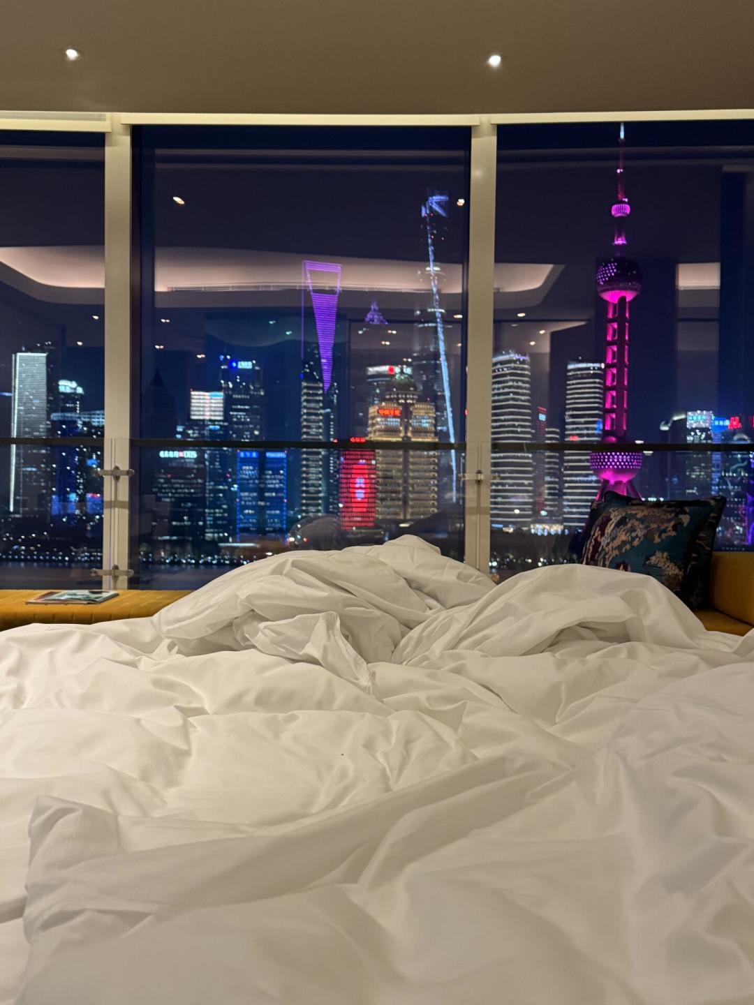中秋订的国庆房4330,今天刷到2540:临期跳水开始了,退差价、取消重订还是认栽,我把七家的真实结局翻了一遍