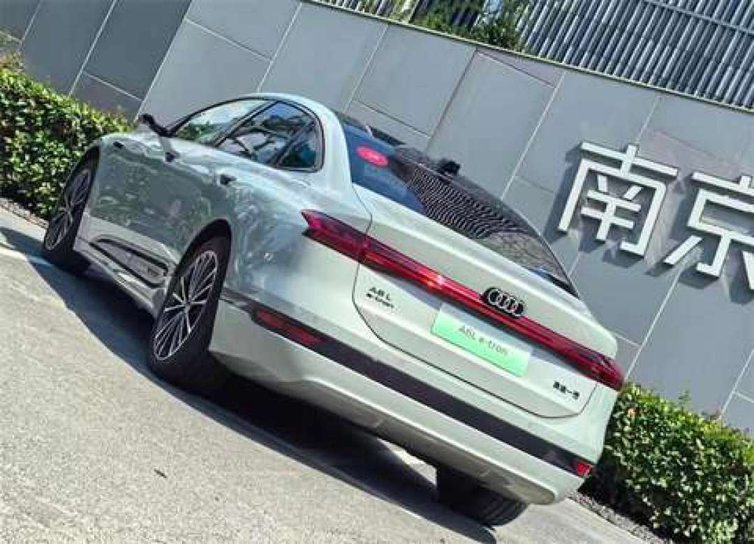 30万预算撞上三张价签：电A6L起步30.98万、燃油A6L现车25.38万、字母标E5一口价20.59万——PPE试驾口碑周，签单前先对完全网这份清单