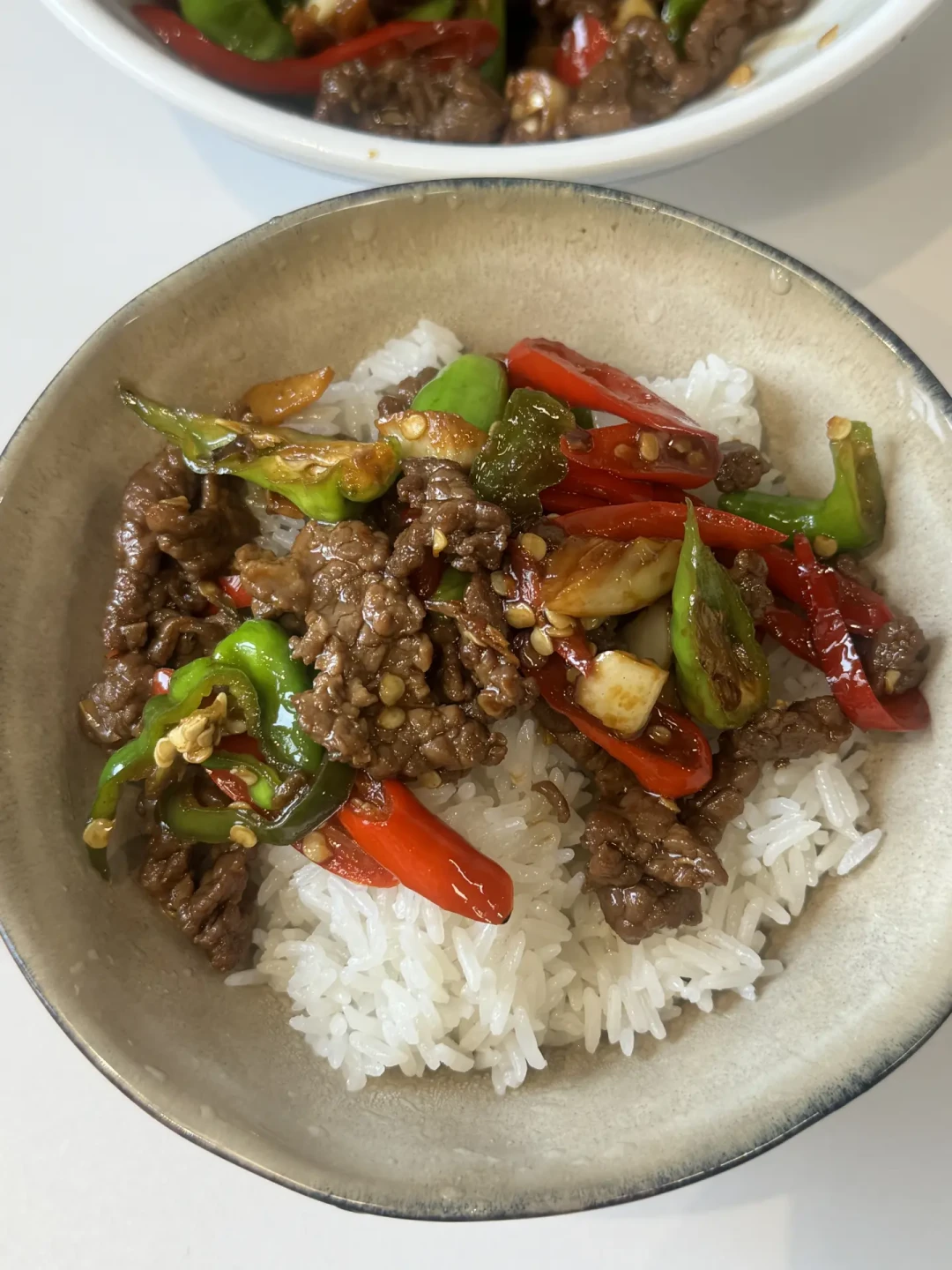 9月知乎热评说「料酒是调料中的垃圾」，全网教程还在教你腌肉加一勺：对完78℃这条线、三个酒精残留数字和配料表前两行，这瓶酒放不放就看三个问题